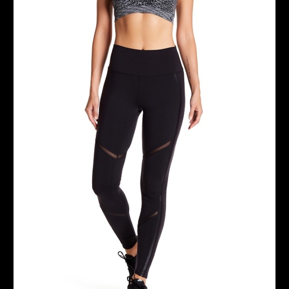 alo yoga size compared to lululemon